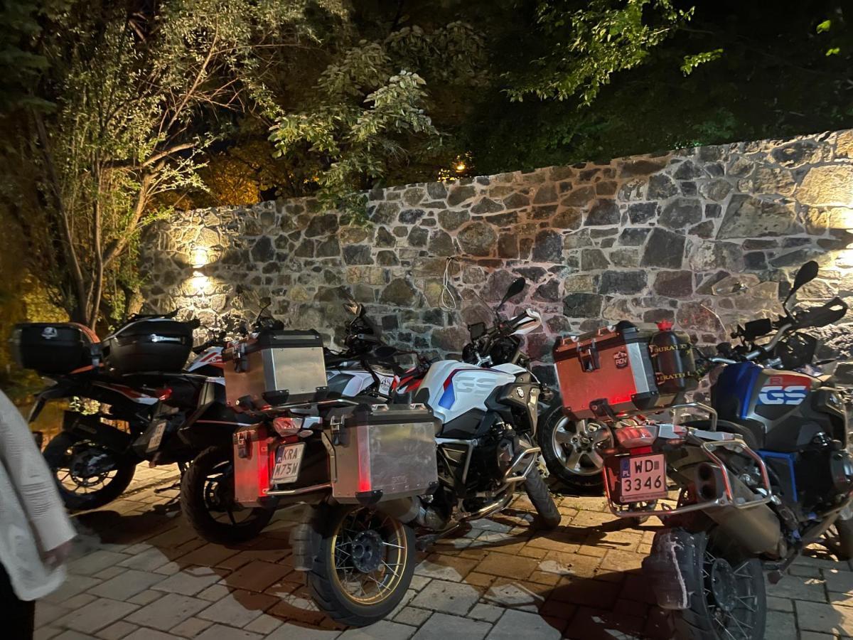 Dim'S Hotel & Restaurant Korce Luaran gambar