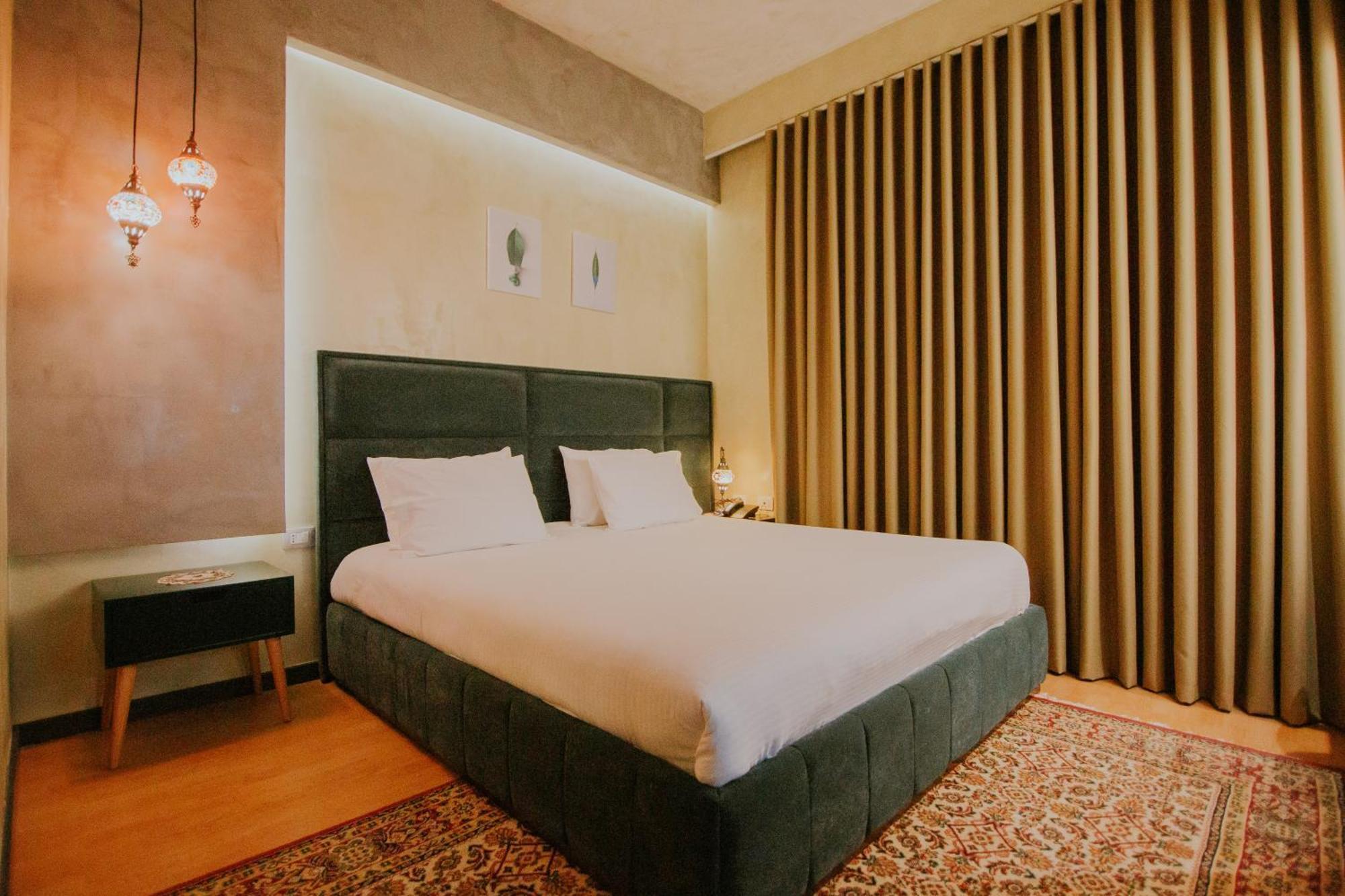 Dim'S Hotel & Restaurant Korce Luaran gambar