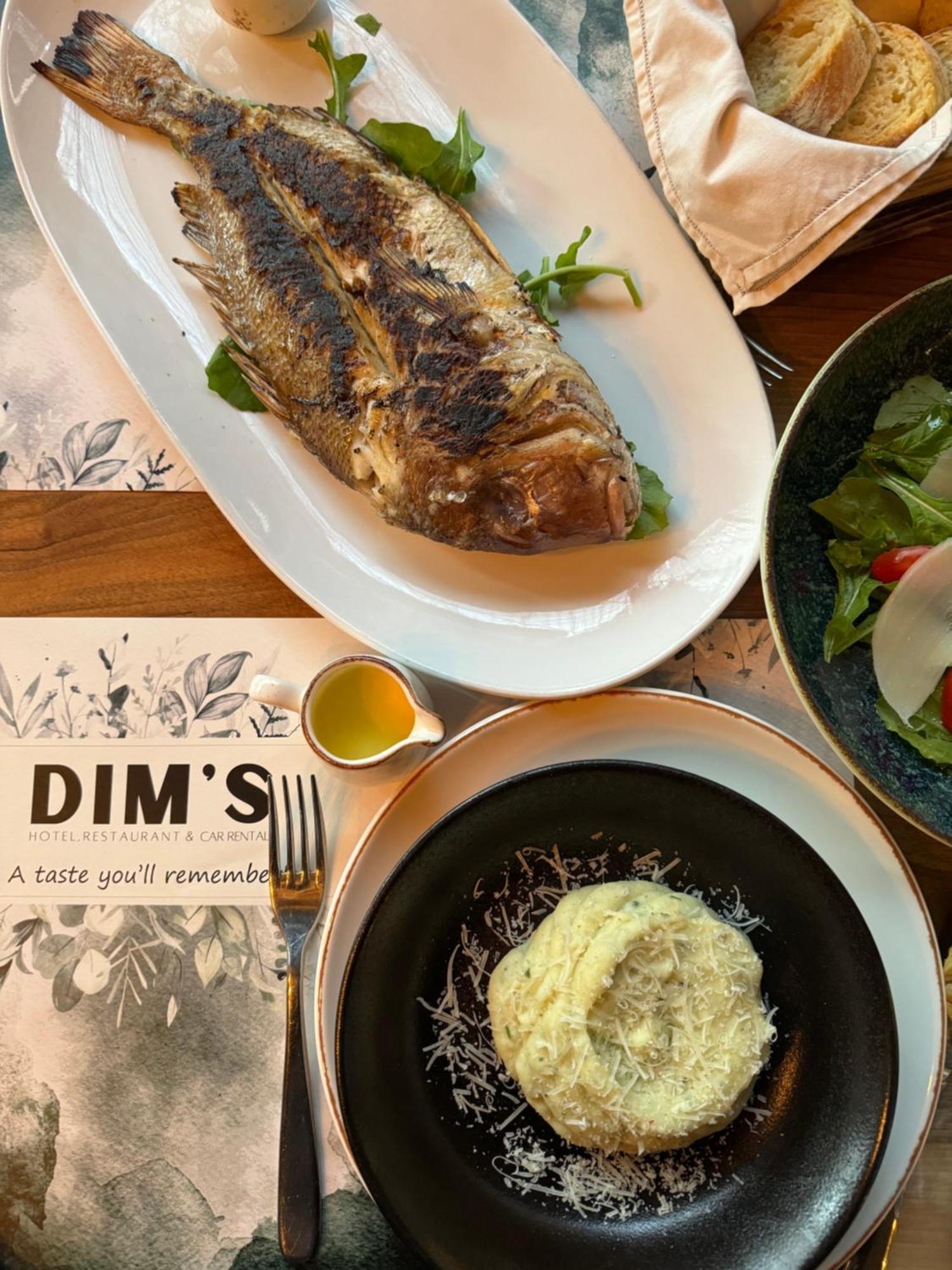 Dim'S Hotel & Restaurant Korce Luaran gambar
