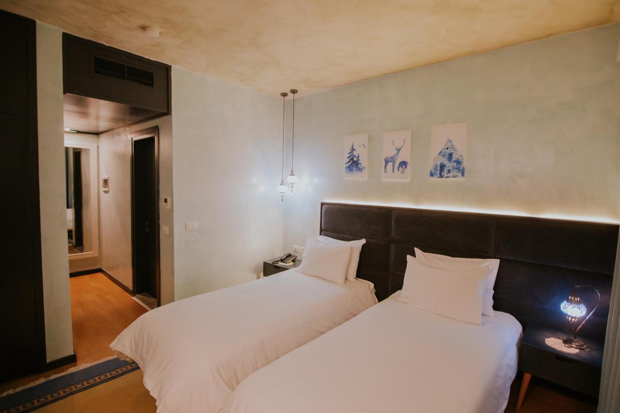 Dim'S Hotel & Restaurant Korce Luaran gambar